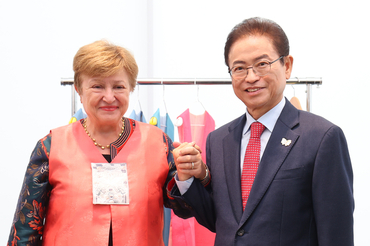 IMF 총재, 경북 K-컬처의 매력에 빠지다